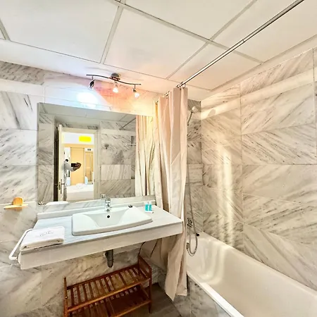 Rs 16 Ii Center Of By Eaw Homes * Marbella